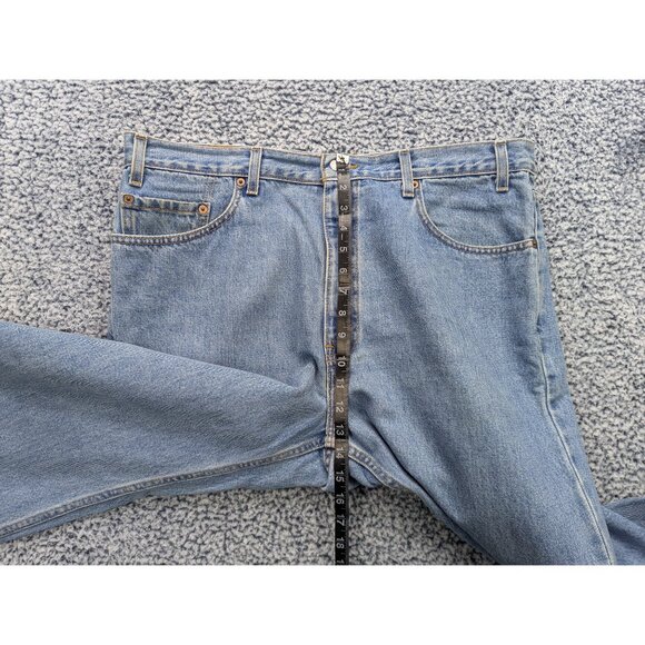Vintage Levis 550 Relaxed Fit Jeans Mens 40X30 Light Wash Dad 90s Y2K Denim Blue - Picture 12 of 15